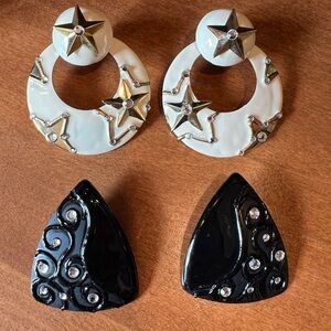 1980’s Vintage Set of 2 Statement Earrings in Fantastic Condition!